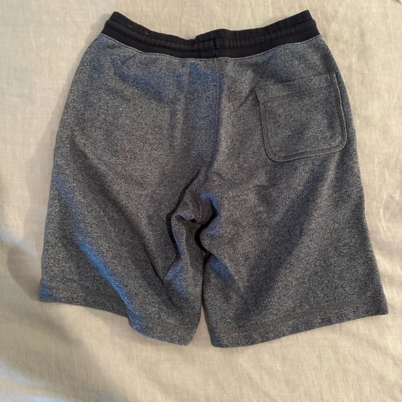Nike Shorts. Size medium - Picture 2 of 3